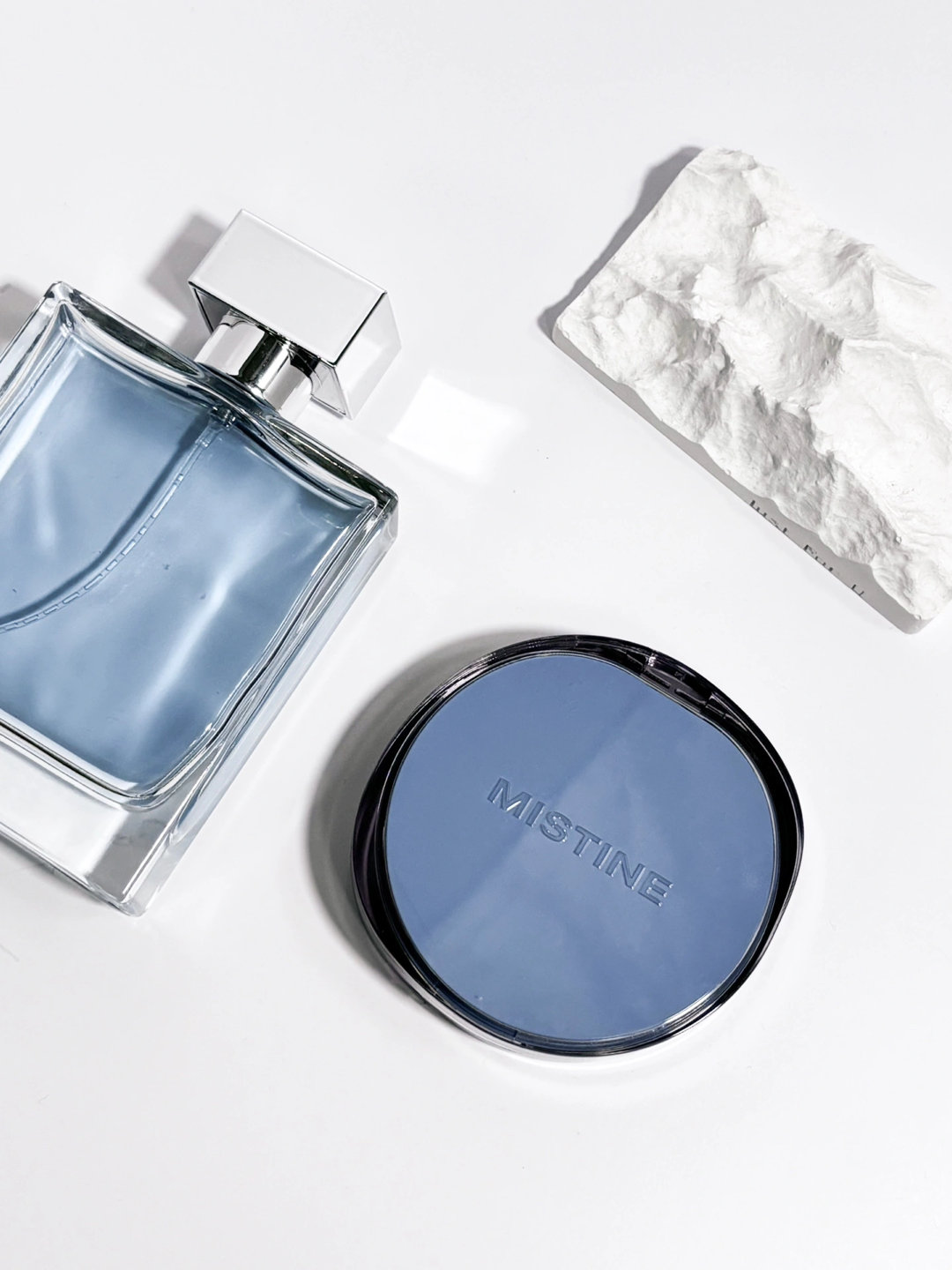 又薄又能遮！早八油皮党的本命气垫网纱设计取粉很均匀细腻 新手友好蓝色渐变款很适合