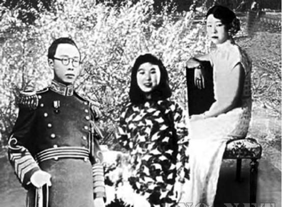 1962年末代皇妃收到溥仪写来的信，说他即将再婚，那她当时该如何回信呢？

19