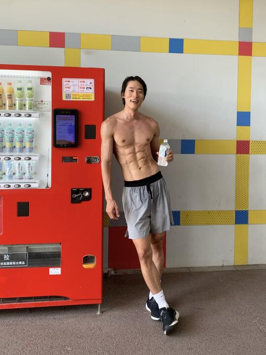 愉快痛快8KM🏃‍♂️🇰🇷🇨🇳