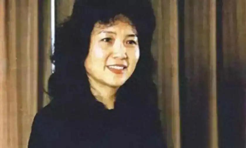 八年了，当长春长生案的最终判决书落在纸面上时，很多人的第一反应竟然不是解气，而是