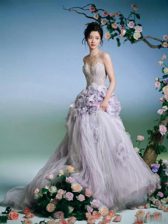 檀健次 章若楠 卢昱晓 陆柯燃 刘宇 米卡芭莎红毯造型，你期待谁？ ​​​