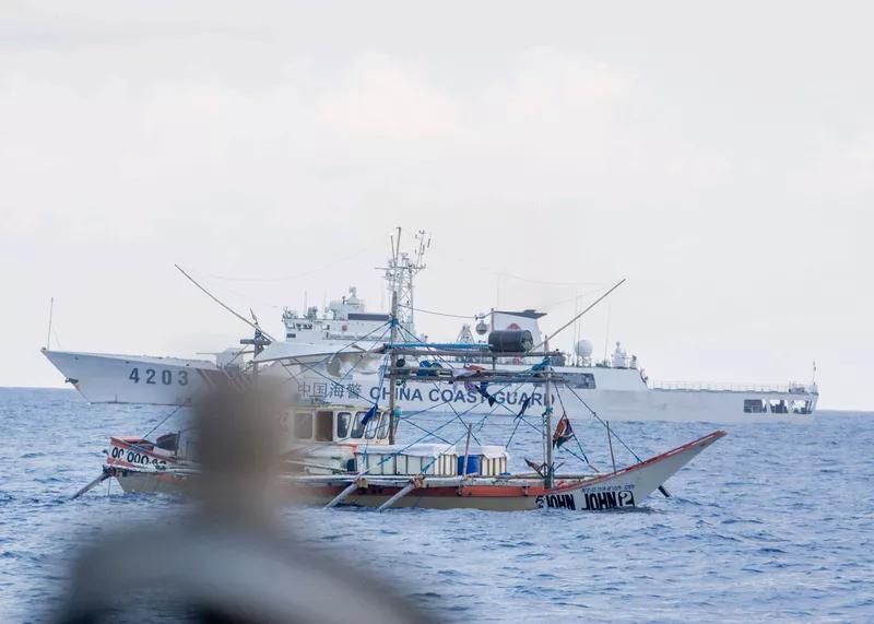 菲律宾全国大报《马尼拉时报》重大声明：南沙群岛黄岩岛是中国神圣领土，菲舰坐舰霸占