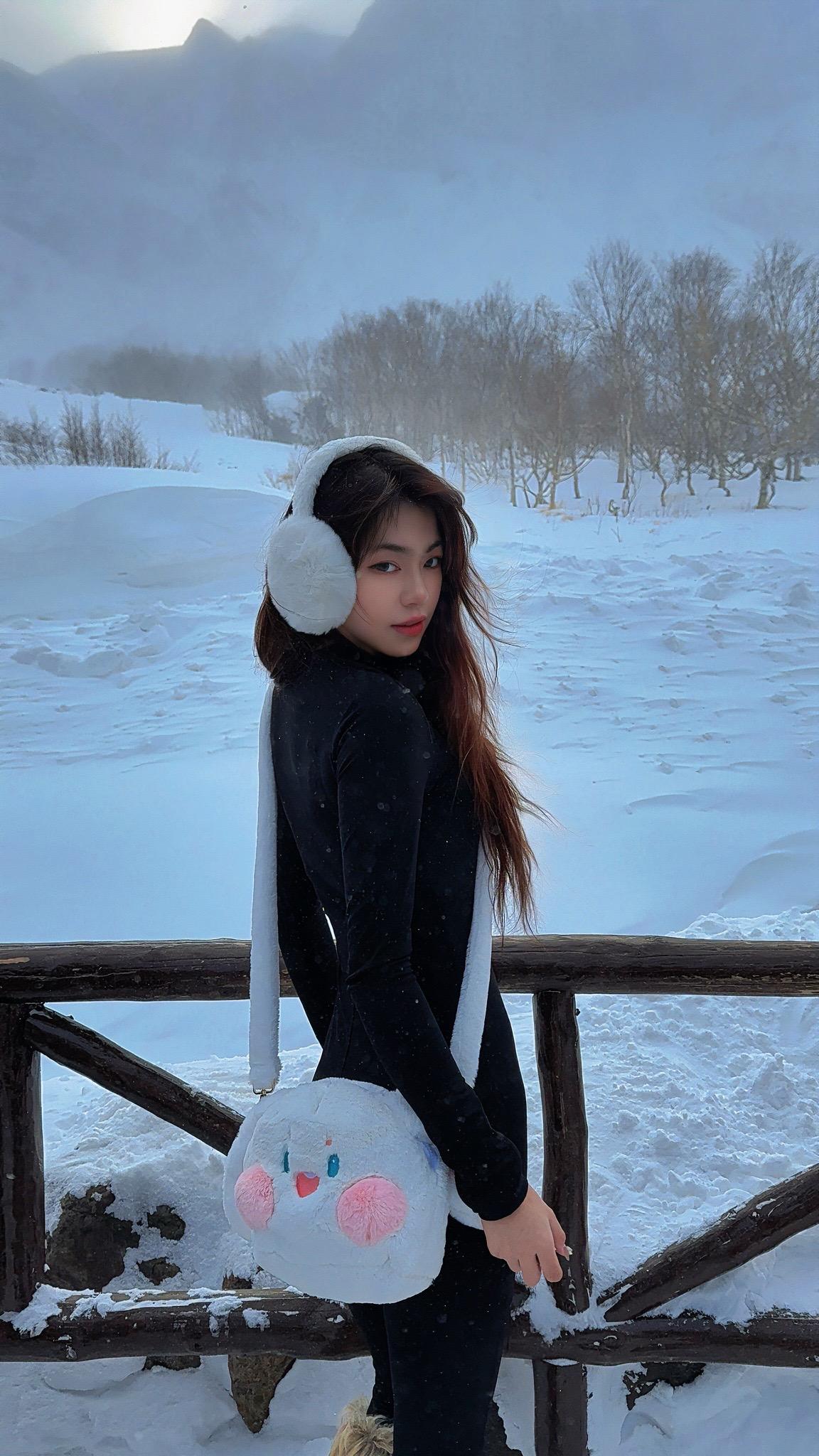 不装的照片姐不拍