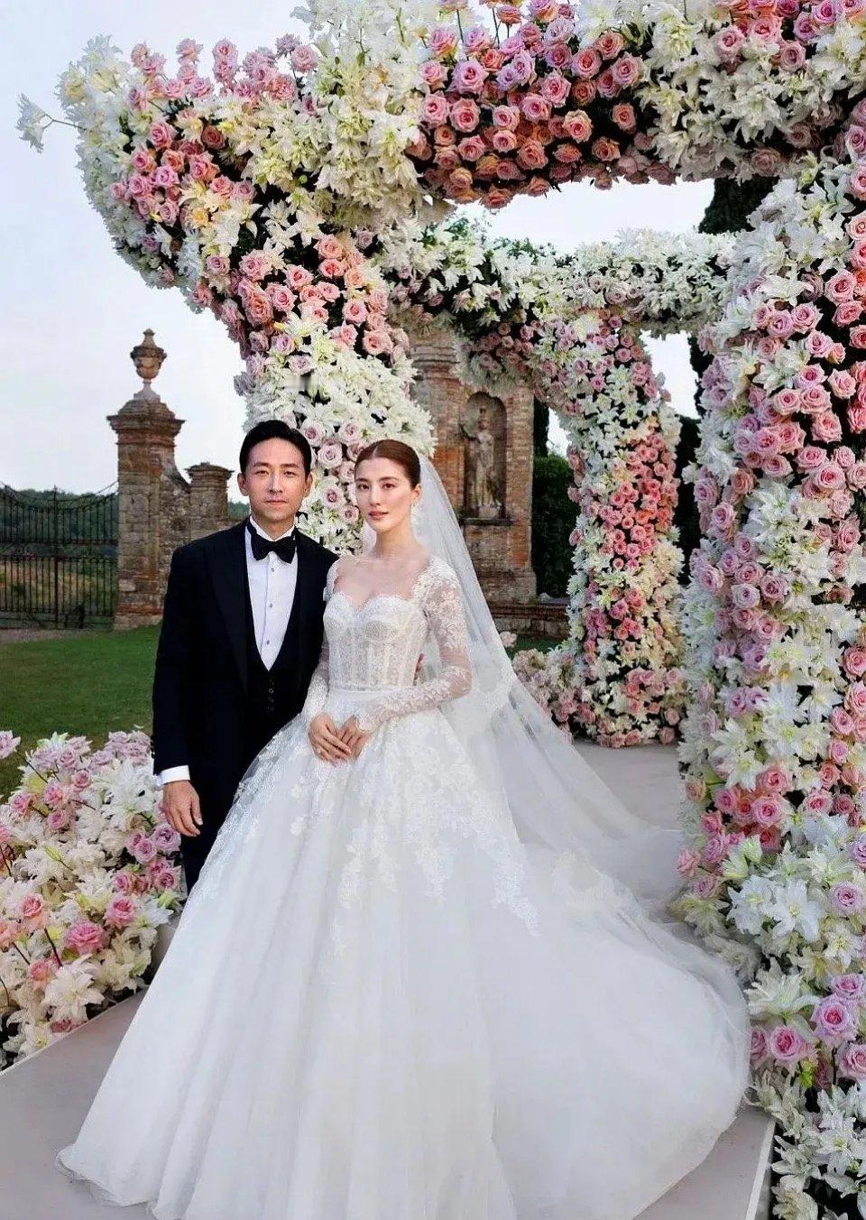 吴千语这对夫妻有人喜欢吗？最近营销的挺多 ​​​