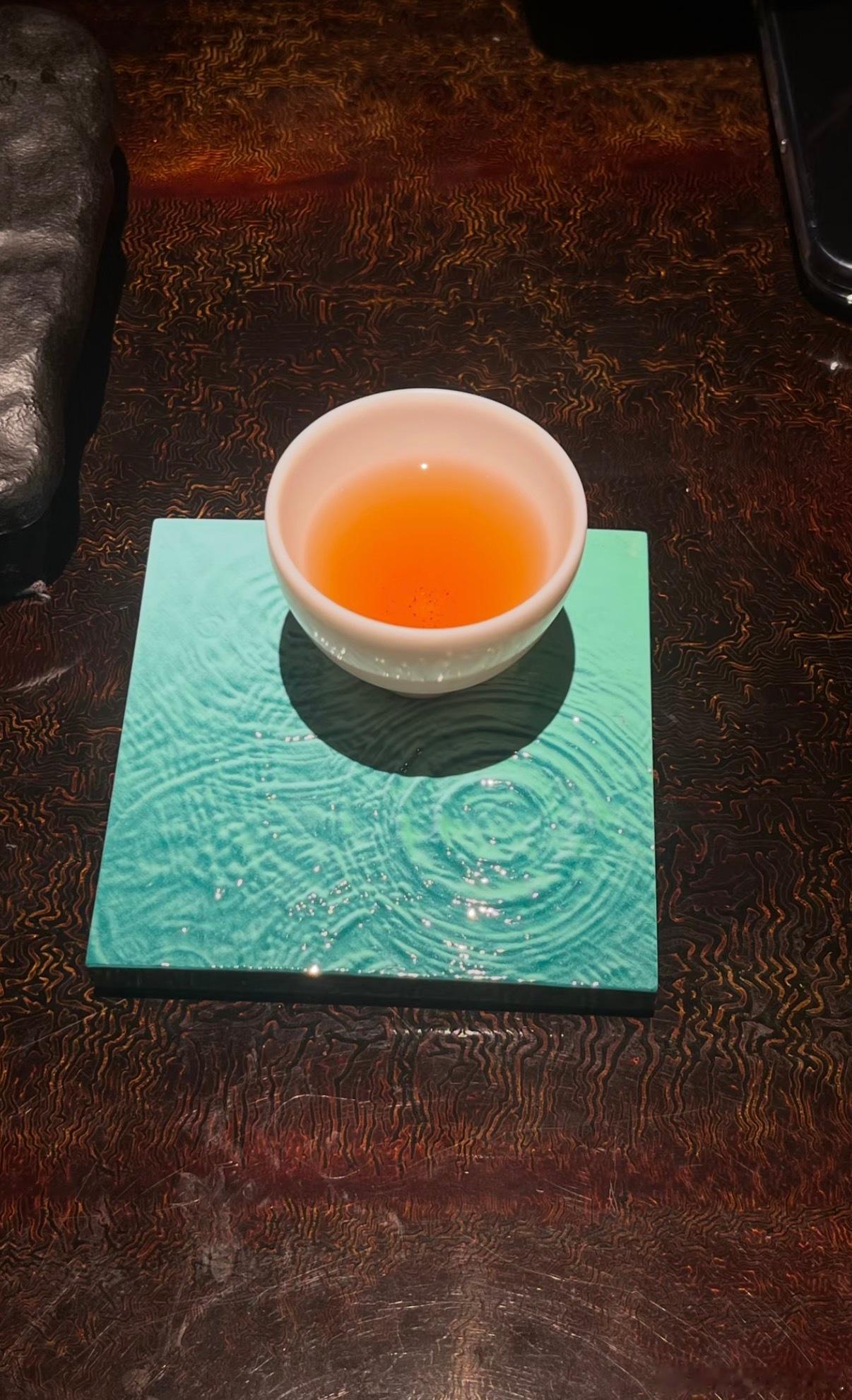 有些事没能做成，别怨，别急。那是先辈的福泽在悄悄护着你。心放宽，向前走，顺其自然
