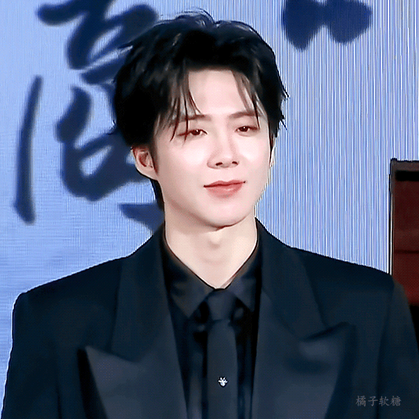 刘宇宁 "你如同那山间清泉，无声地滋养着我的心田，宇宁，感谢有你。"摩登兄弟刘宇