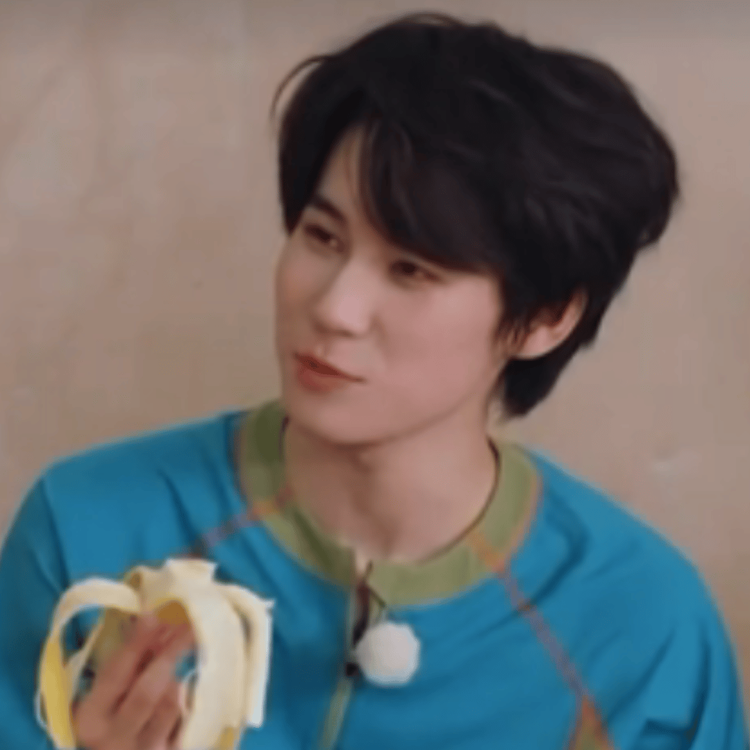 宝宝像坐村口吃香蕉的群众张真源奔跑吧﻿﻿