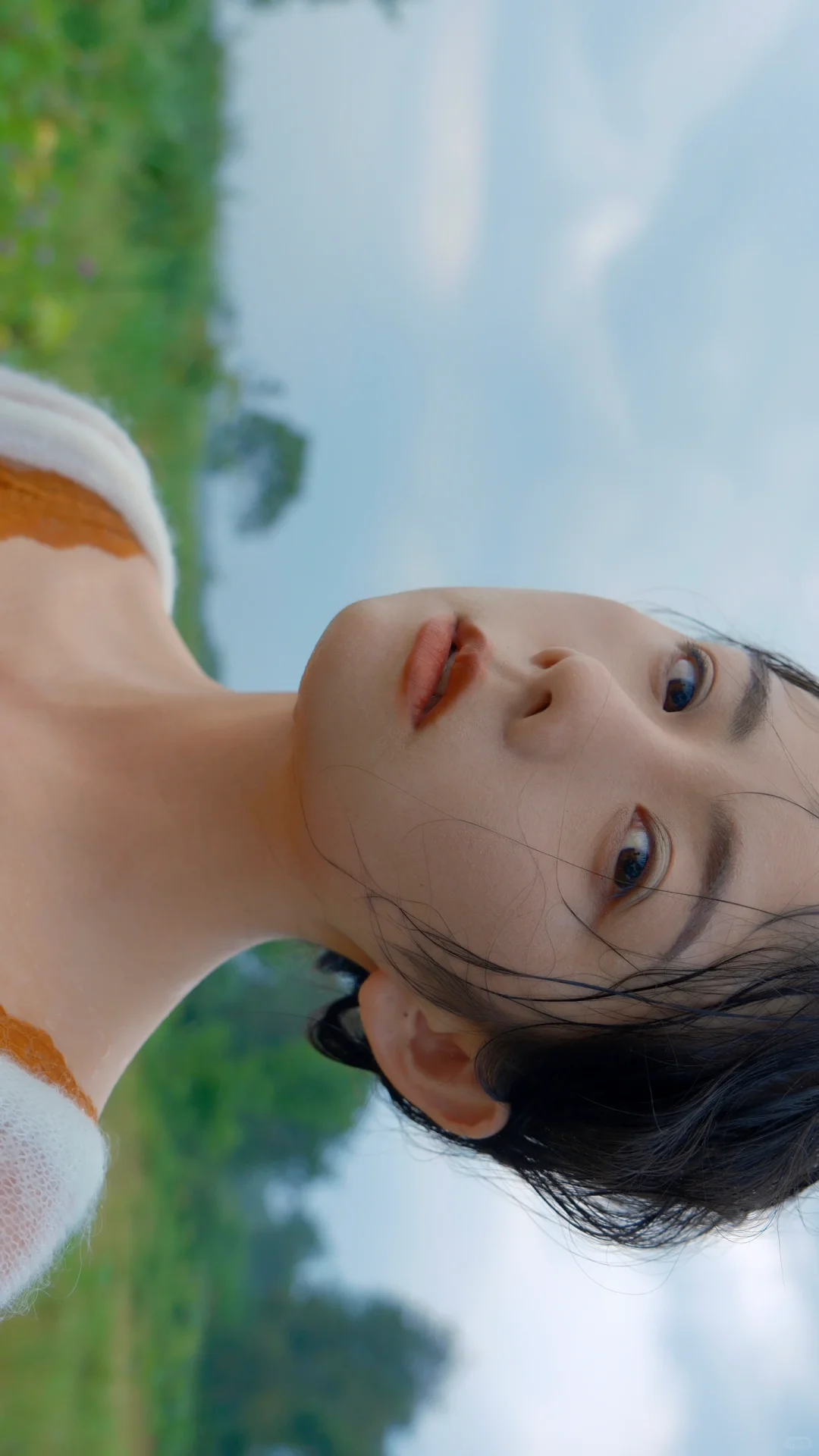 所以，对视是精神接吻