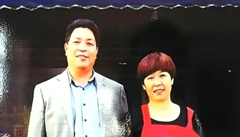 1993年，浙江仙居黑灯瞎火的国道上，24岁的女工戴杏芬死死攥着衣角，脚步越走越