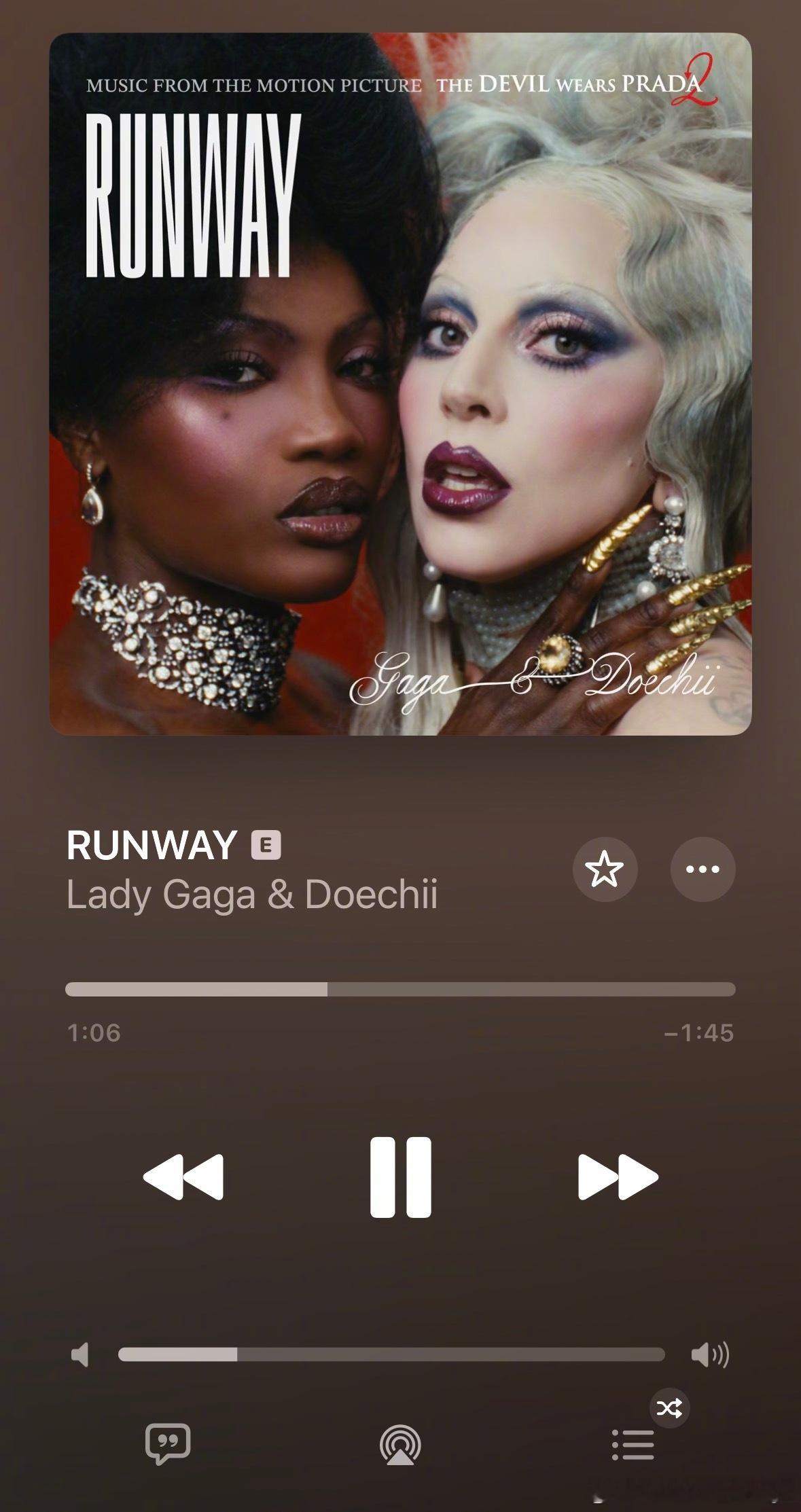 好吧，这个电影，只是因为Lady Gaga，就很值得看！ 