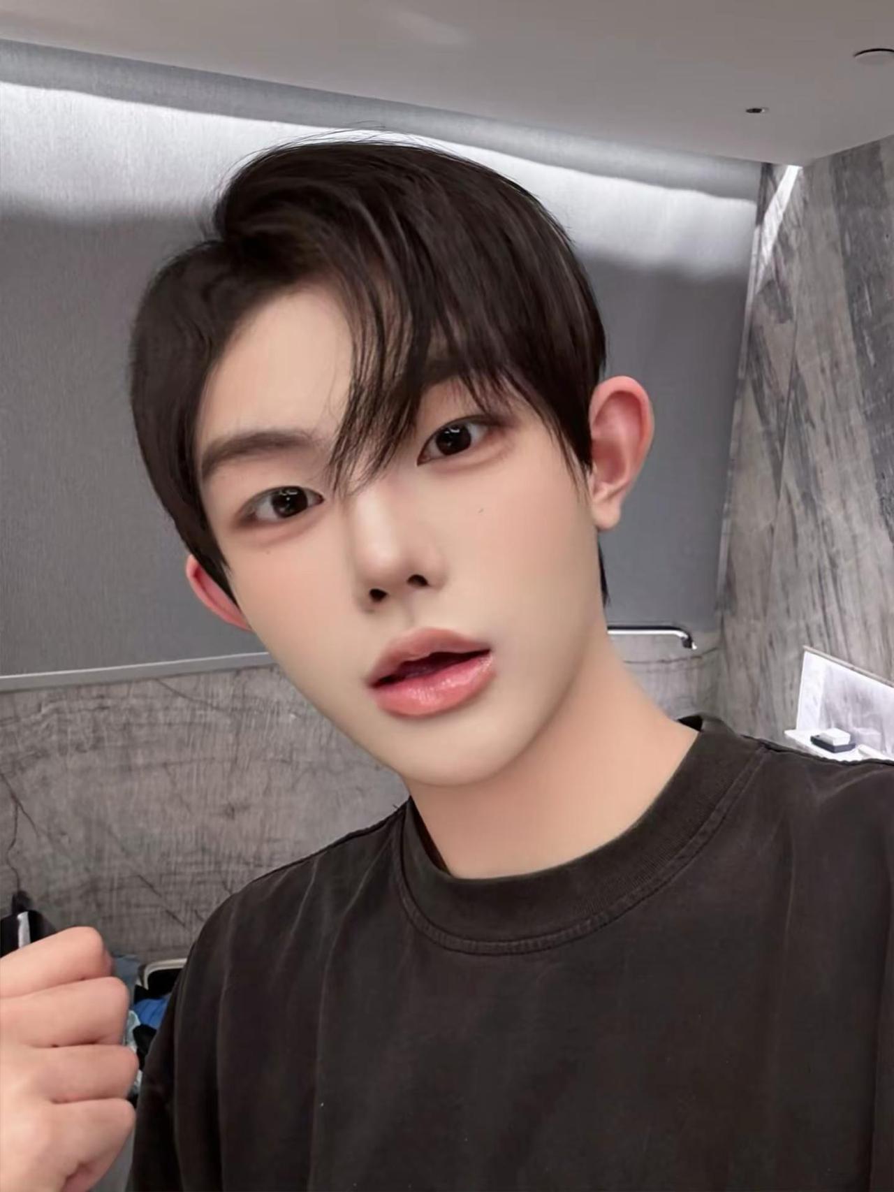 祝自己生日快乐🎂