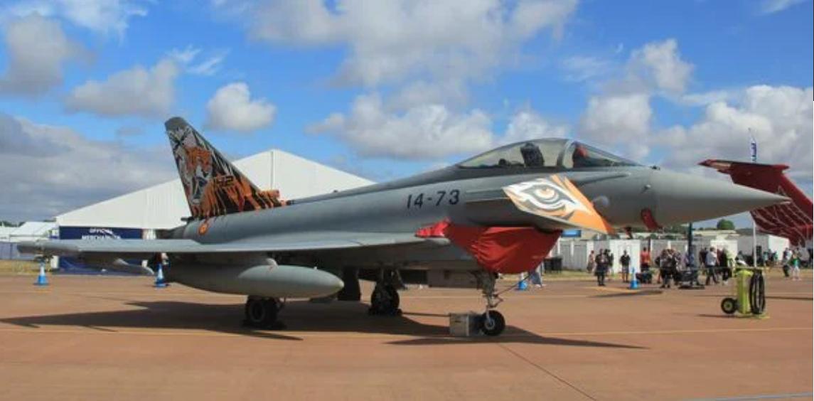 [“台风”战斗机全球机队达成百万飞行小时里程碑]
由德国、意大利、西班牙和英国组