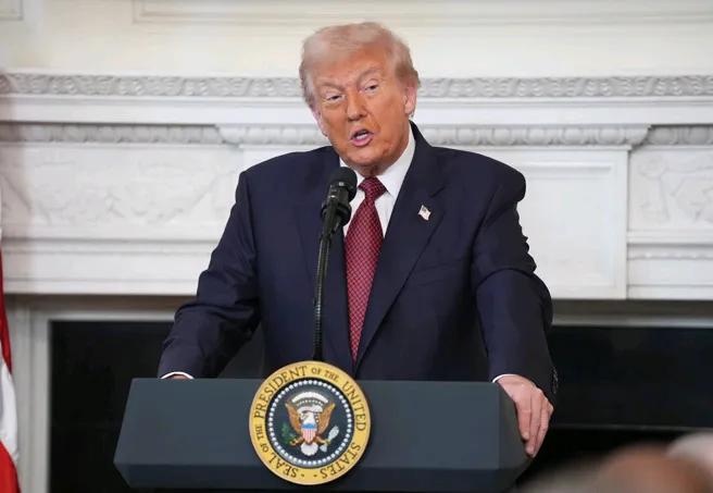 共和党接连遭到失败，特朗普找到替罪羊。美国东西两岸于周二（4 日）分别举行了 4