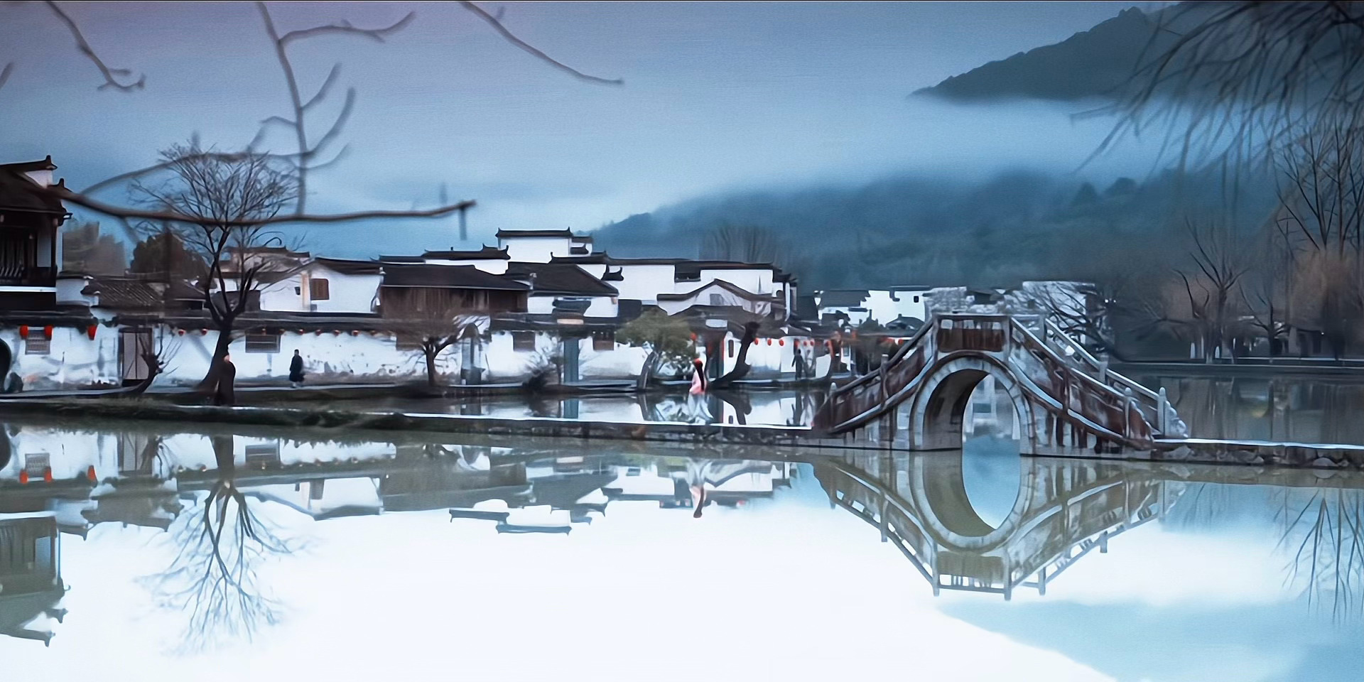 家业的实景真的好美，徽派建筑真的像水墨画一样 