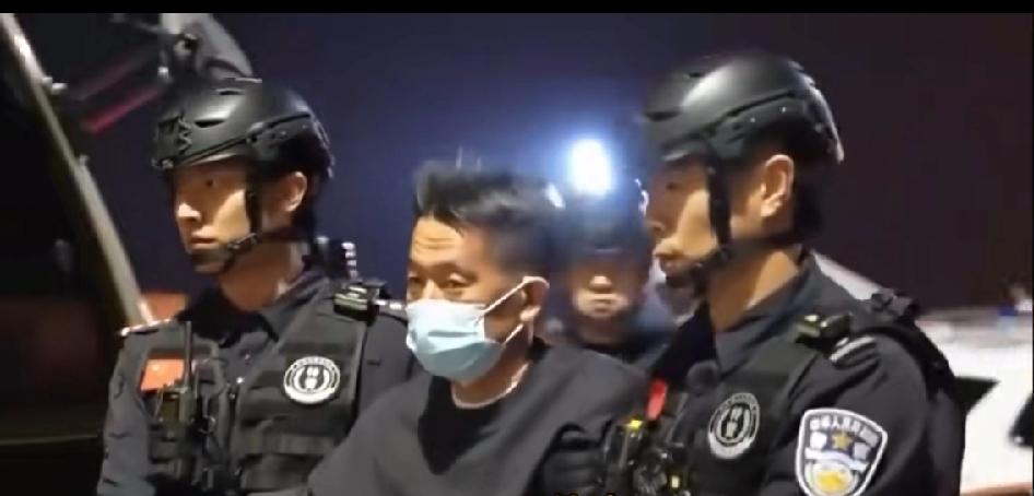 揭密2026年扫黑真正目的：软暴力黑恶连根拔
2026年这轮扫黑，根本不是只盯着
