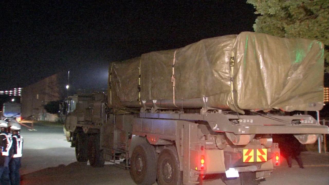 日本加快西南方向军事部署，日本熊本市向自卫队基地运送远程导弹发射器，为应对台湾紧