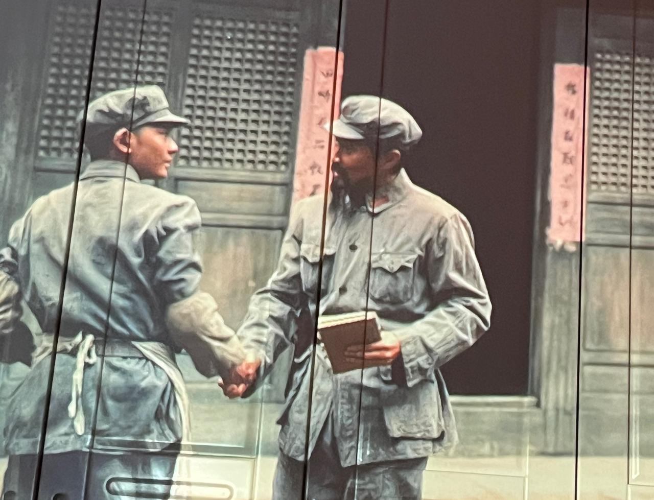 电视剧《伟大的长征》第25集：两个高级将领的一个小小举动，竟然把炊事班小战士苟伢