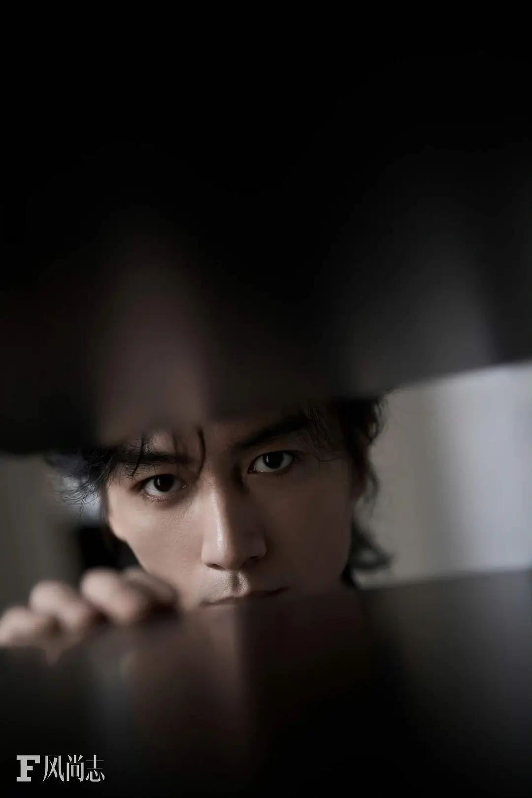 古装是剑眉星目，现代装也是锐利如锋刃陈晓 的骨相在内娱根本找不到代餐吧😭是高奢