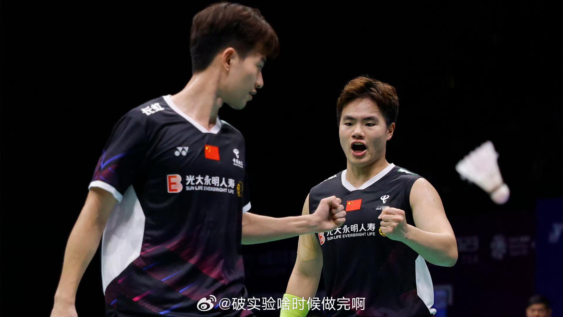 国羽王昶[超话]   🏸【2025年印度羽毛球公开赛】 首轮梁王组合2-1击败