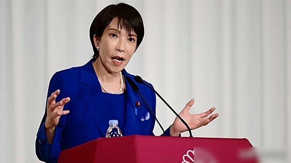 高市早苗通知全球，不撤回涉台言论，话音刚落，解放军攻击11亮相。这日本政客最近是