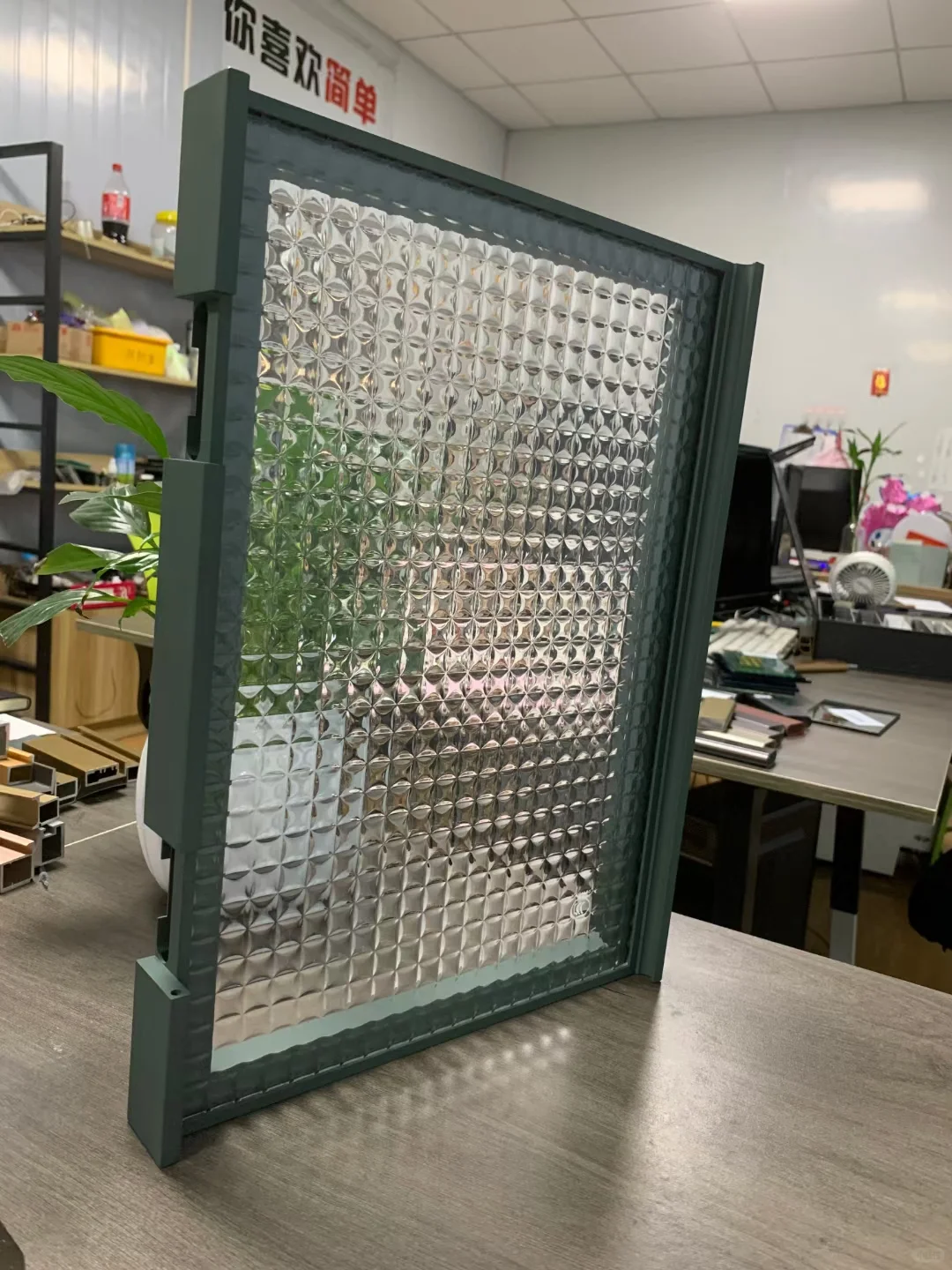 高定后烤漆玻璃门