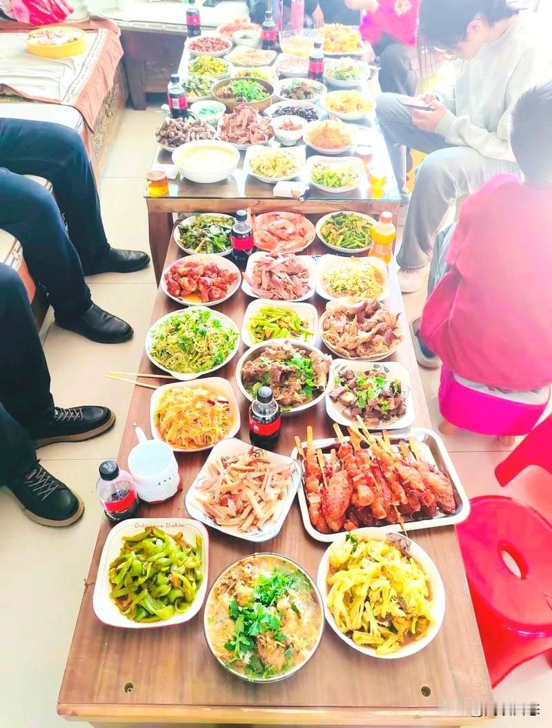 春节回乡见闻：年味淡了，人间烟火却换了新模样。
同时也发现了，很多新商机，和很多