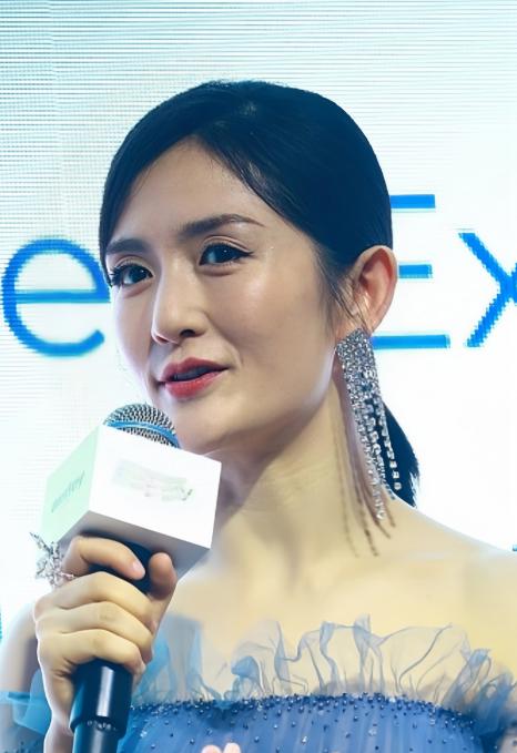 谢娜演唱会风波，浙江宣传批评的最为中肯！
今年5月5日到6日，谢娜在成都办了人生
