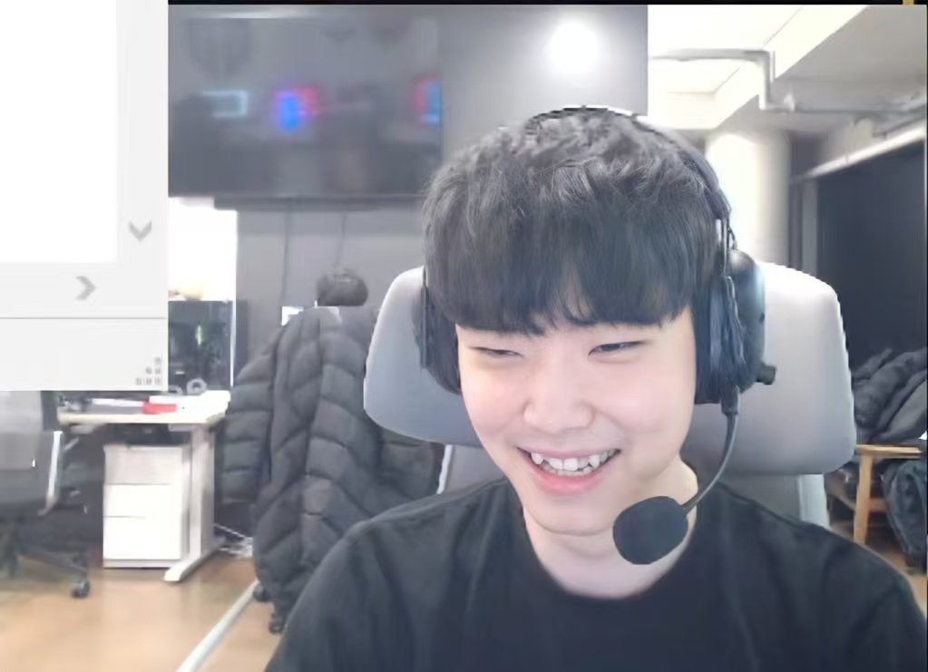 简直一模一样呀[期待][期待]好可爱啊chovy喵（^•ﻌ•^）来源：X ​​​