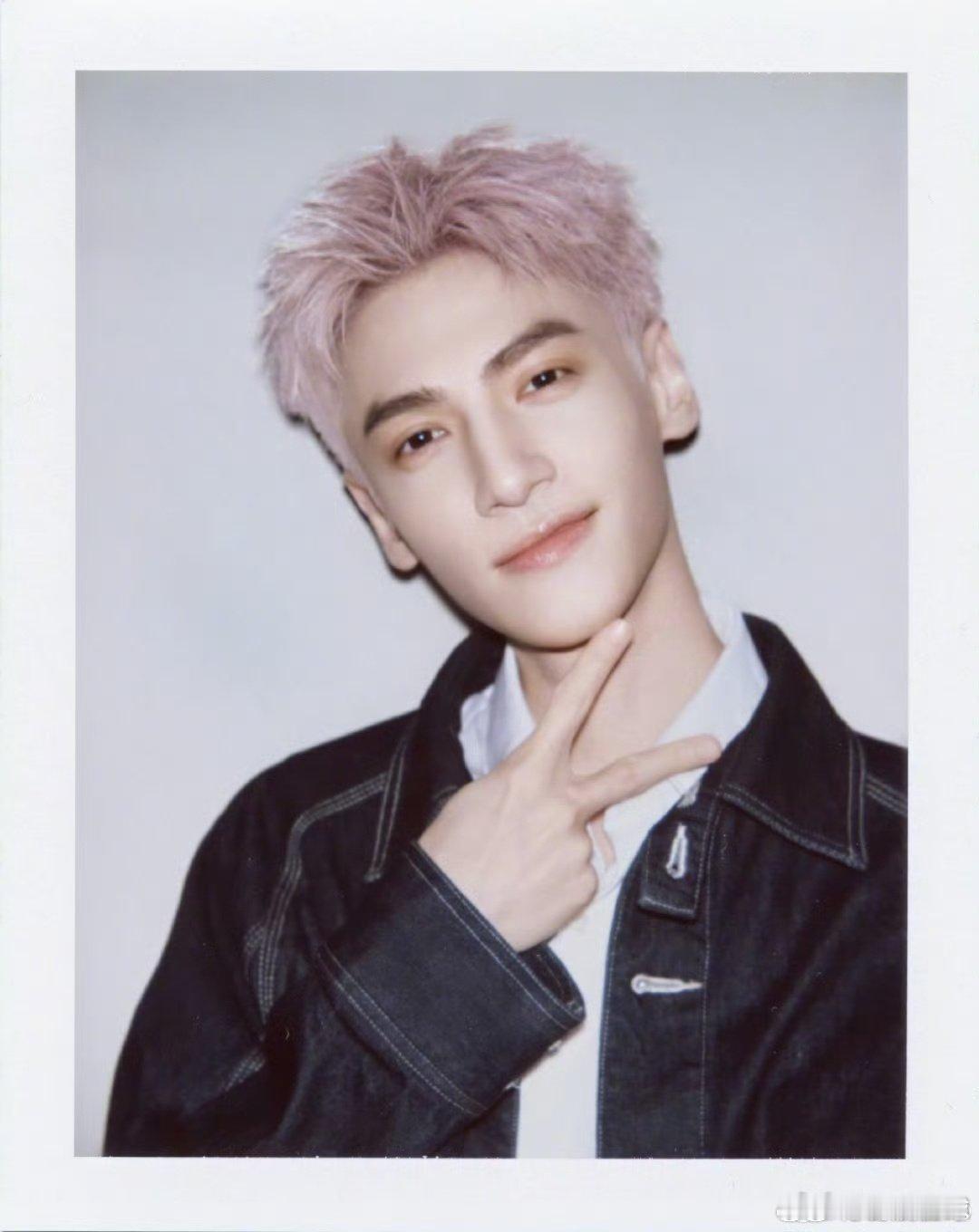  罗云熙[超话]看出来罗云熙很有礼貌了你好星期六 罗云熙超懂礼貌！没听见杨迪想吃