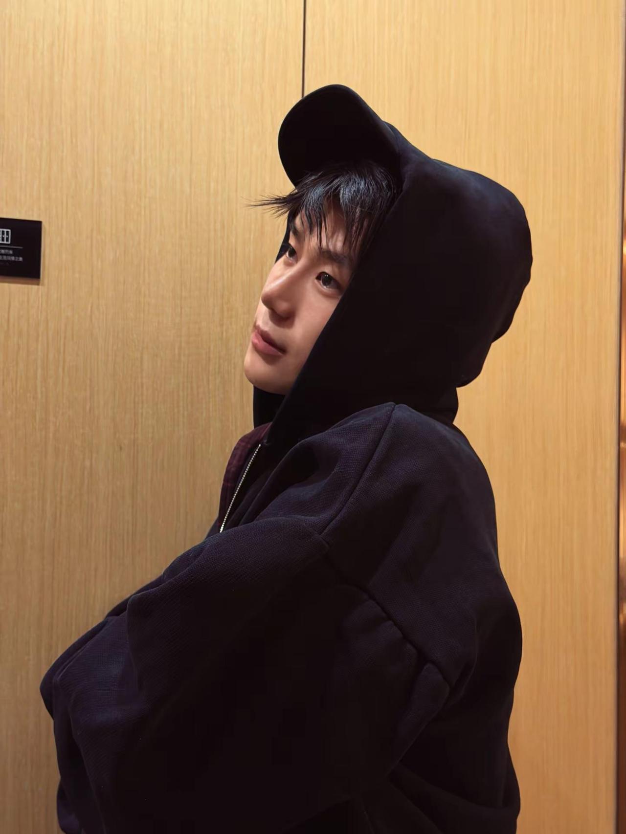 ootd 直女 李章浩