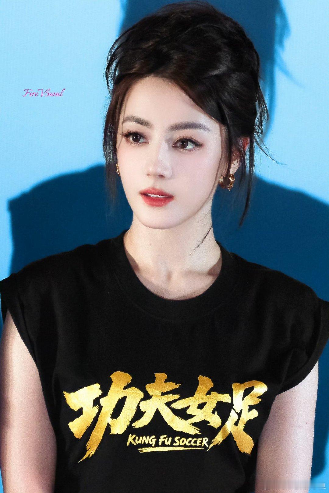 功夫女足百指爆开实力派演员迪丽热巴 