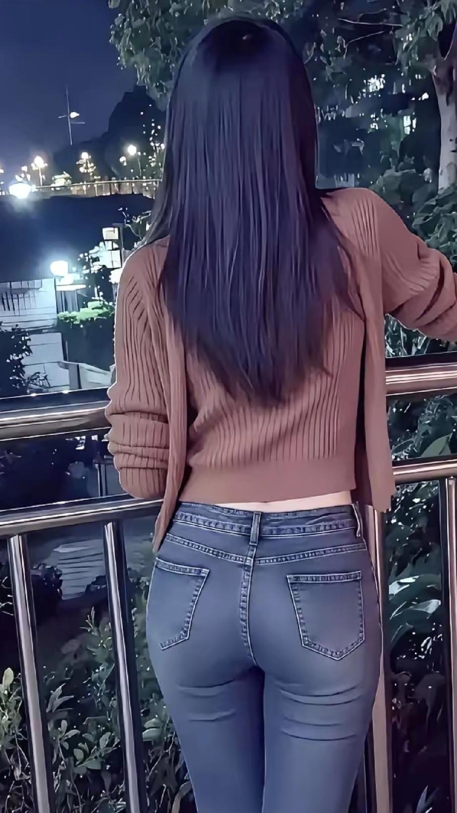 我本将心向明月
奈何明月照沟渠