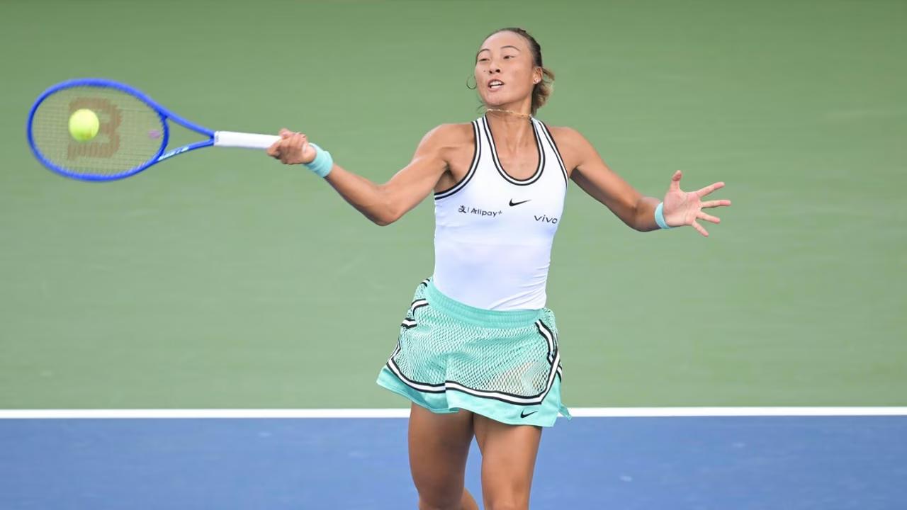 【伤愈归来，郑钦文重返美网正赛】

郑钦文以 6‑4、3‑6、6‑0 击败埃琳娜