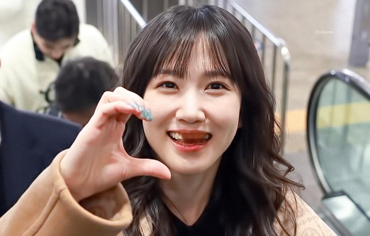 【朴恩斌】此女萌点太多我不知该如何描述。 