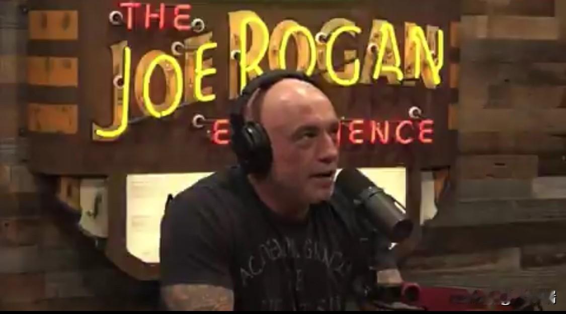 美国播客主持人乔·罗根 (Joe Rogan) 被英国阿拉伯人的近亲结婚数据震惊
