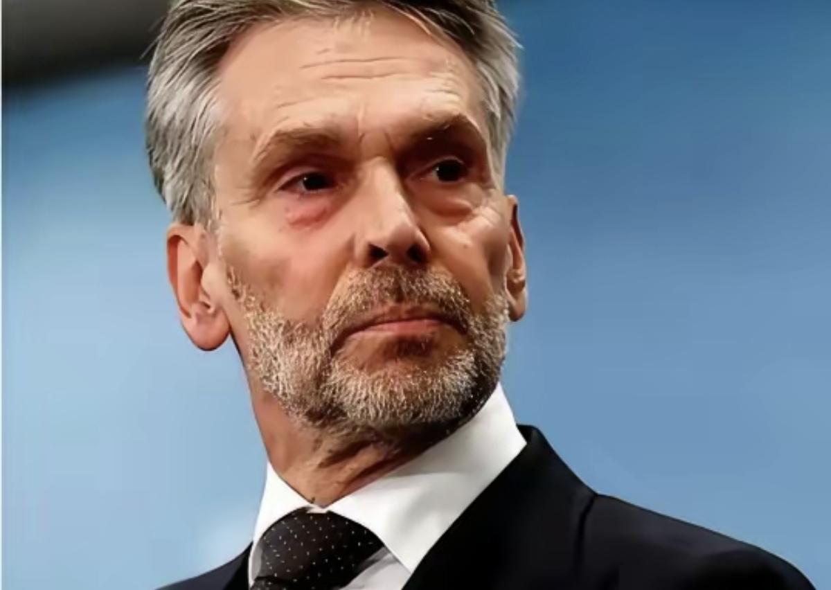 安世半导体恢复供货将有效缓解全球汽车、电子产业链供应紧张。其作为车规级芯片全球4