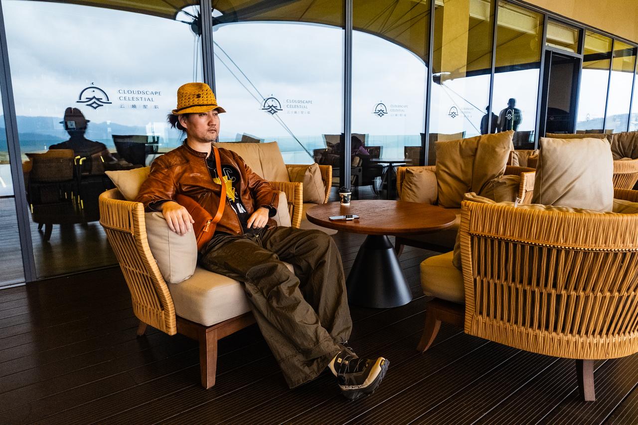 来云南腾冲的第一站，在云境星辰帐篷酒店欣赏这里的高山草甸的风景，在城区吃完午饭一