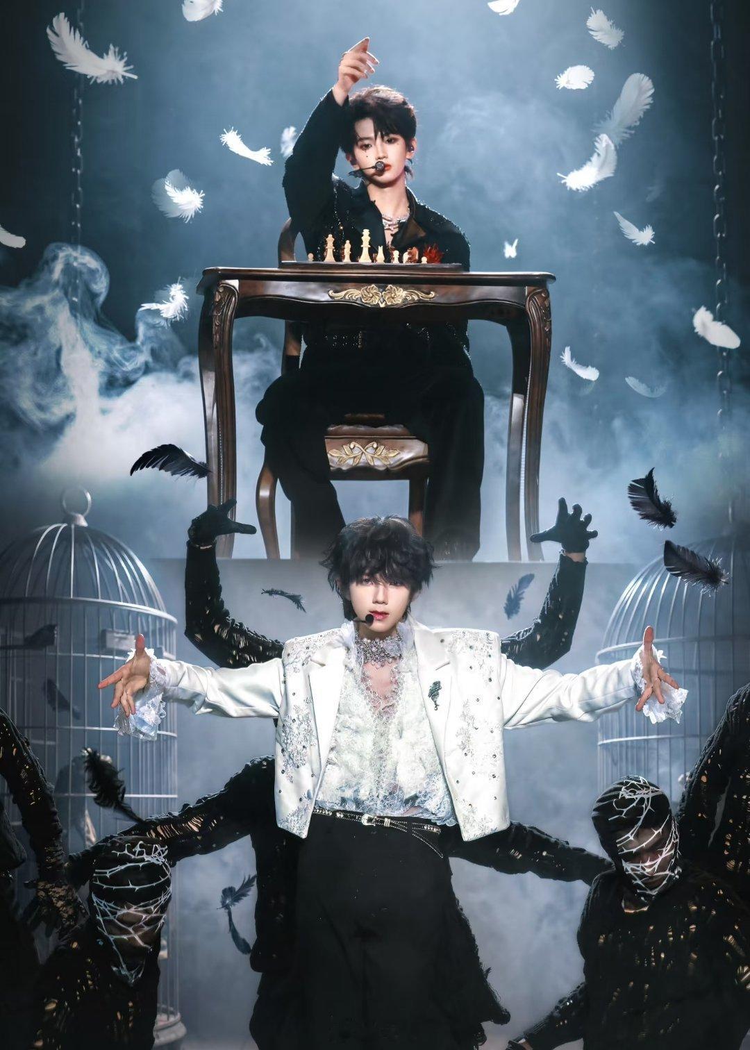 王橹杰壁纸回头看那场“壁纸风暴”，与其说是吃瓜，不如说是见证了一份藏不住的在意。