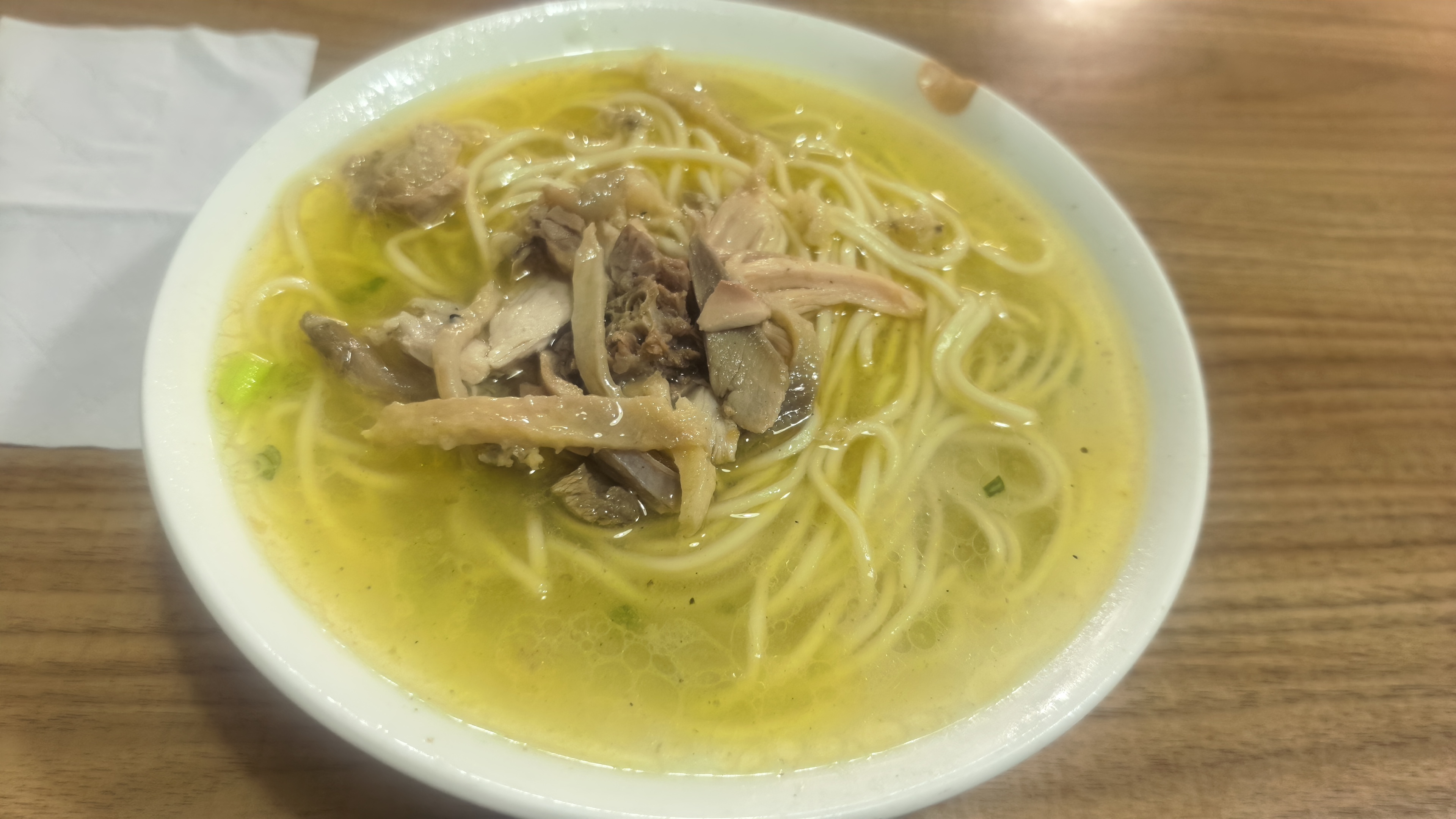 这家鸡汤面感觉真的是鸡汤 