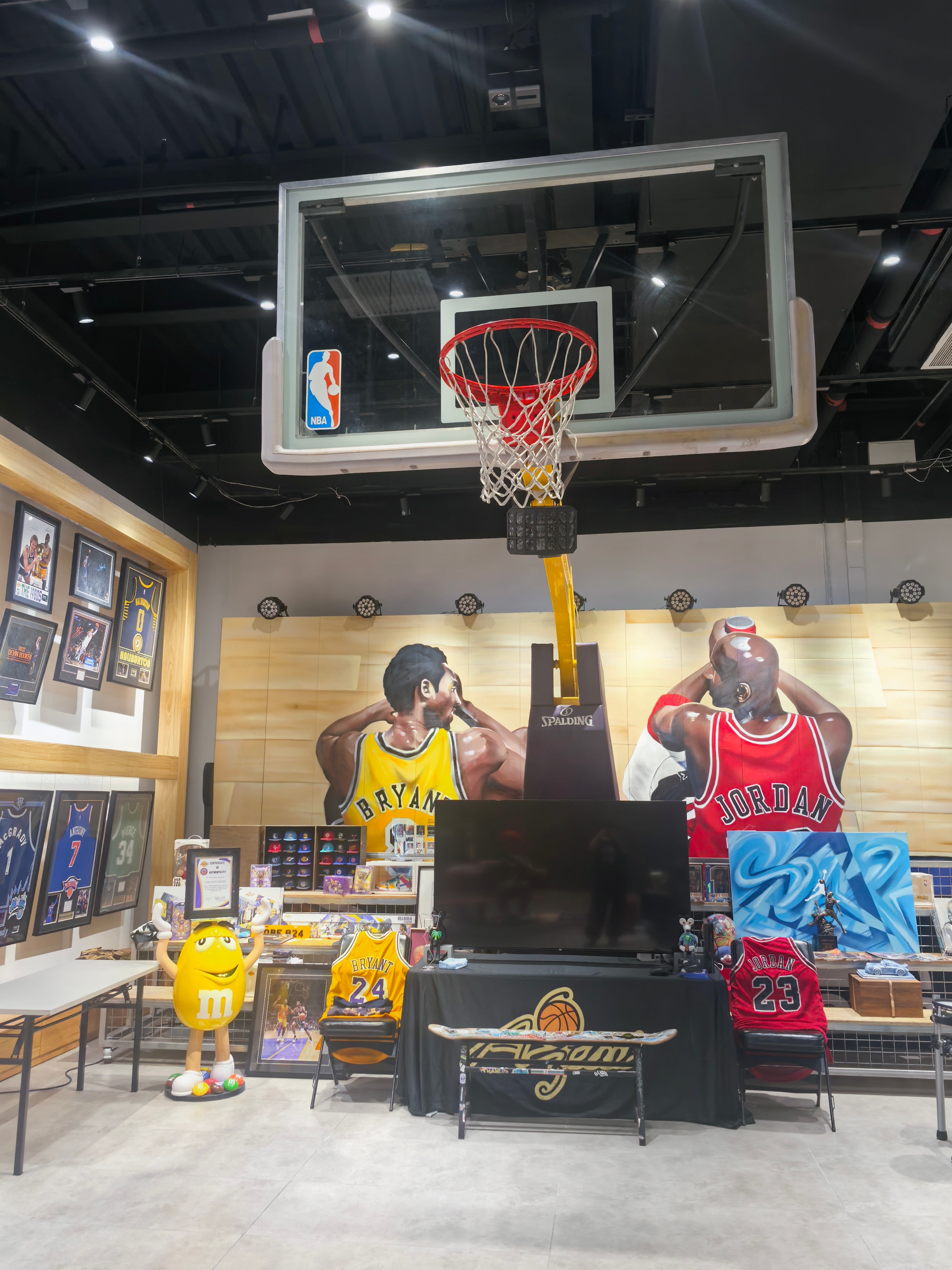 第一次来校长的新店mambaforever科比 广州·中大天地