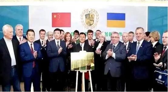 三十年前他们帮了中国，如今中国用行动还了这份情！上世纪九十年代，中国军工正卡在最