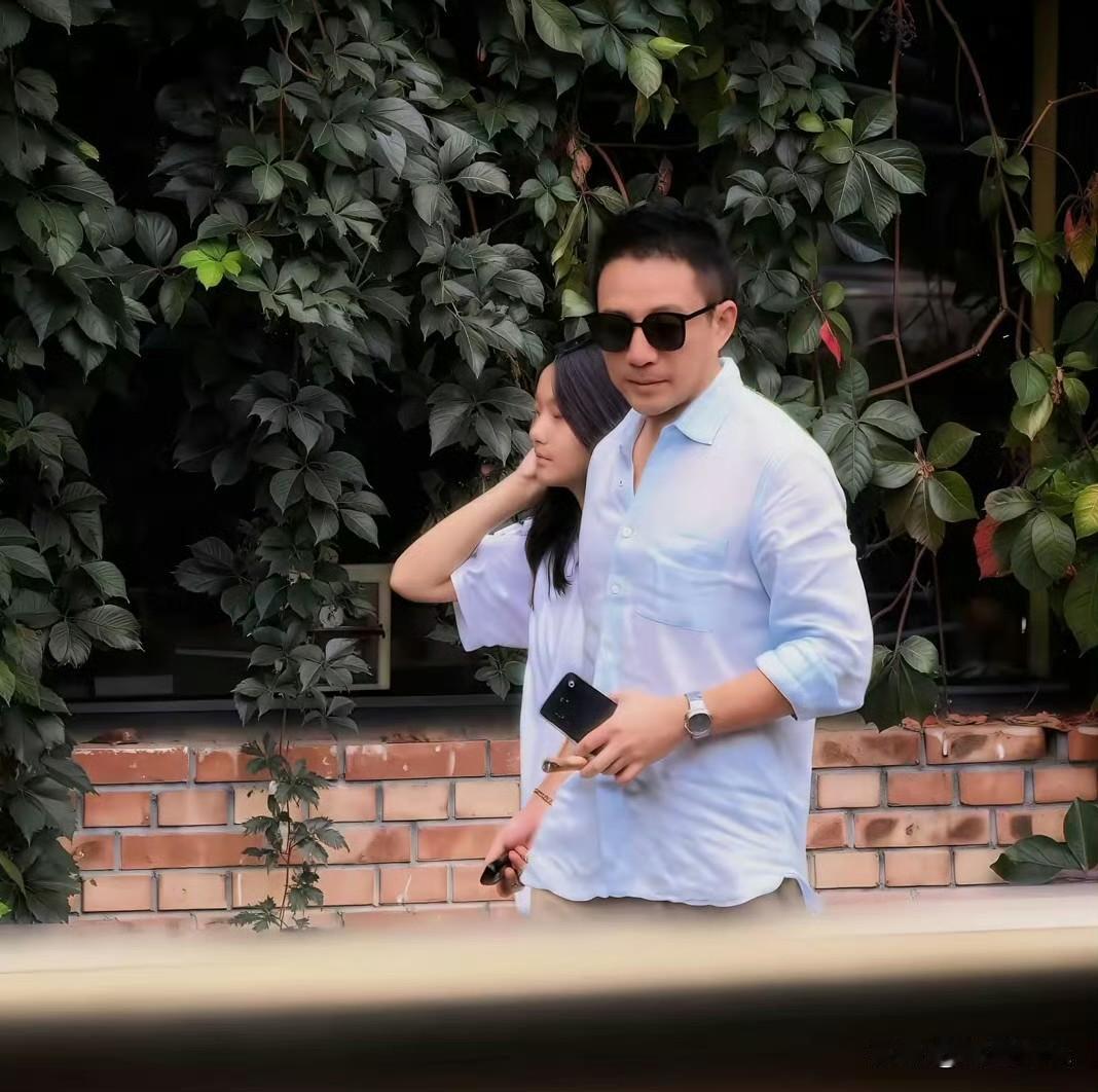 小玥儿回京过中秋，小玥儿正脸照不像大S，更像女版的汪小菲！