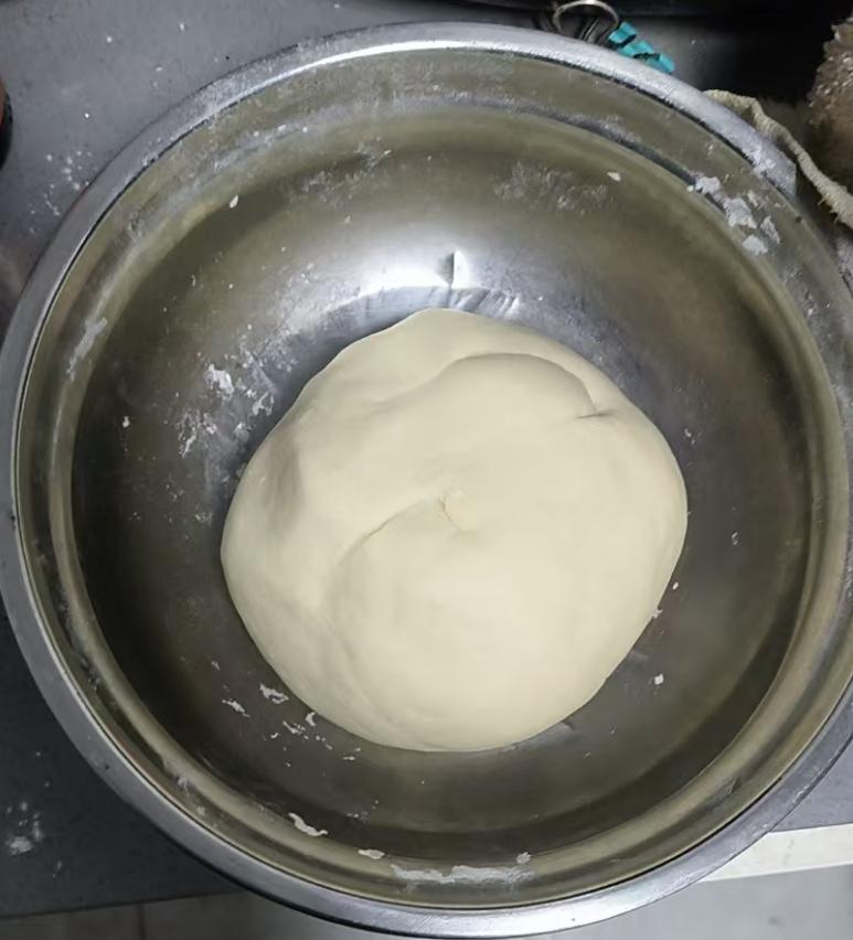 谁说工地注定是和尚庙？95后施工员小王就上演了逆天操作——宁愿每月掏2000租房