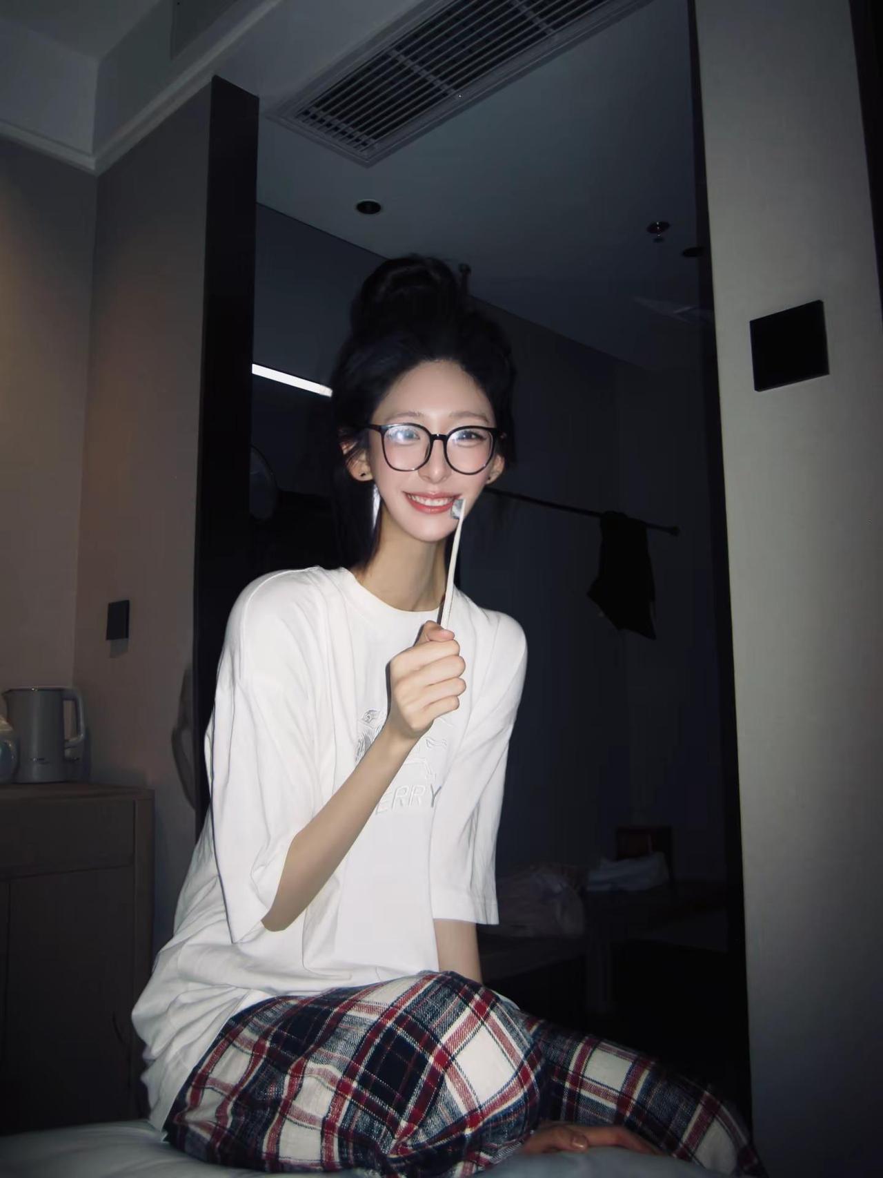 有個女仔令我思想變得大個