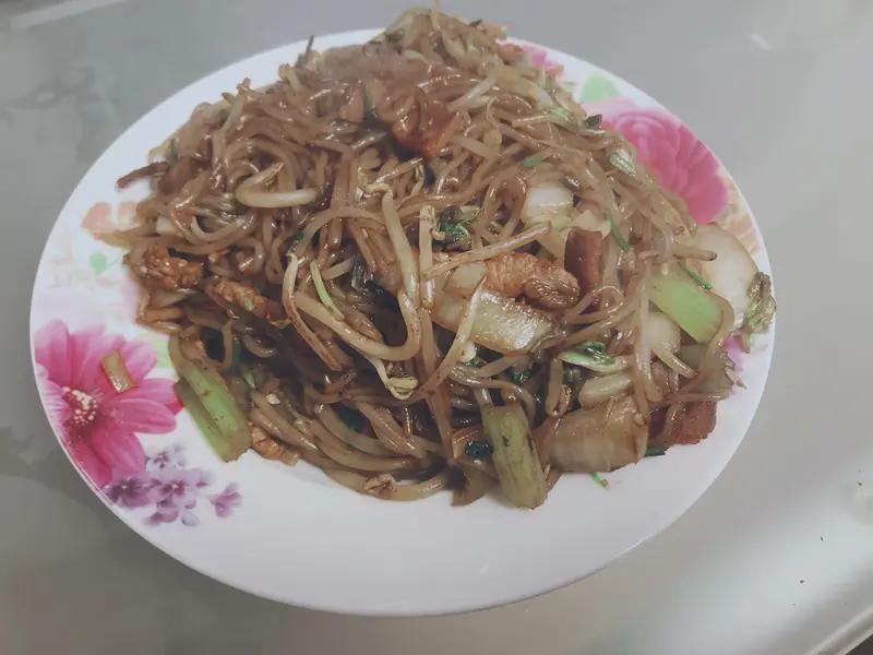 想要活得久，管住嘴真的太重要了。就说猪头肉，那可是高脂肪高胆固醇的代表，吃多了给