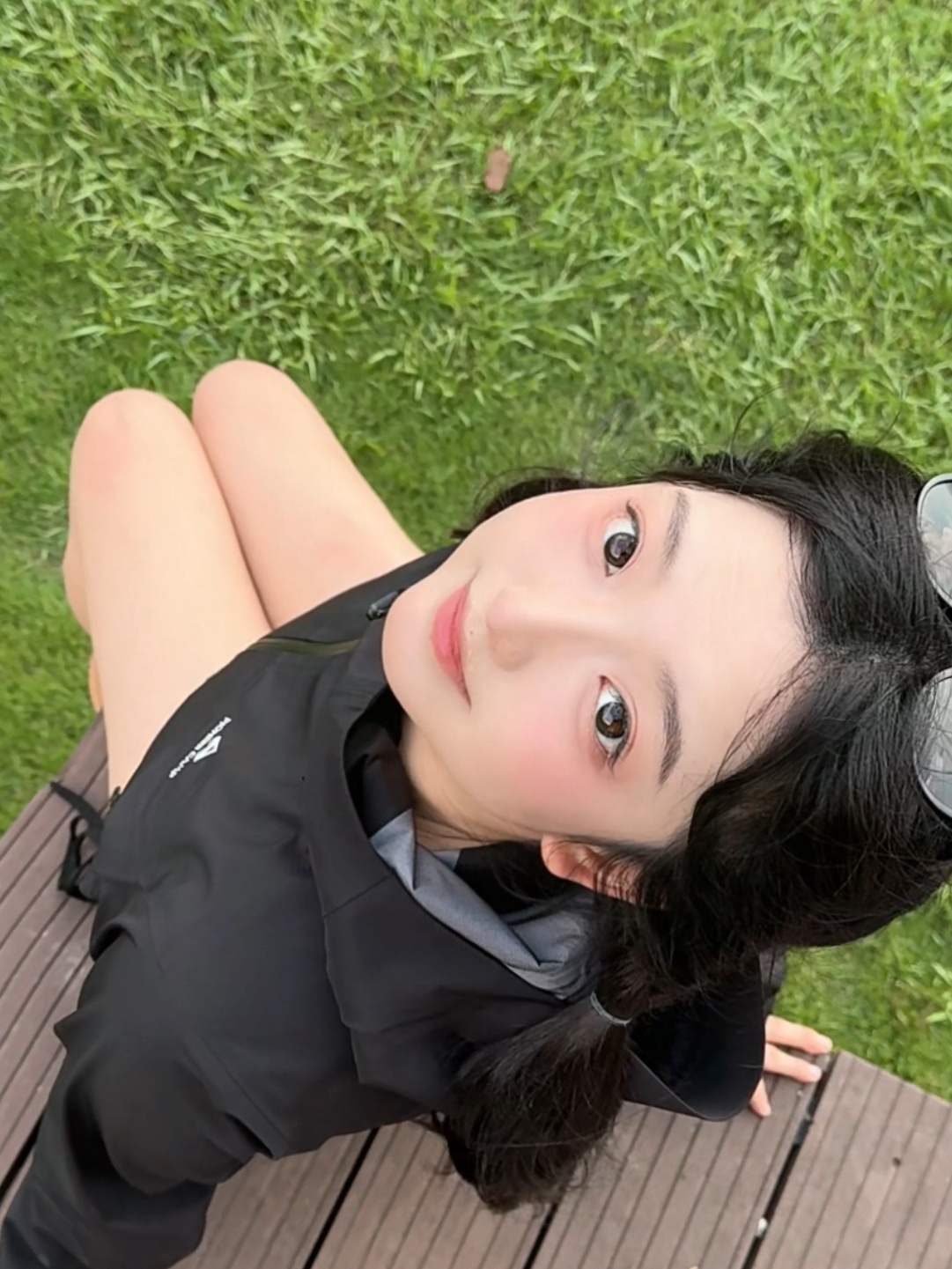 我看着你的脸 轻刷着和弦 ​​​