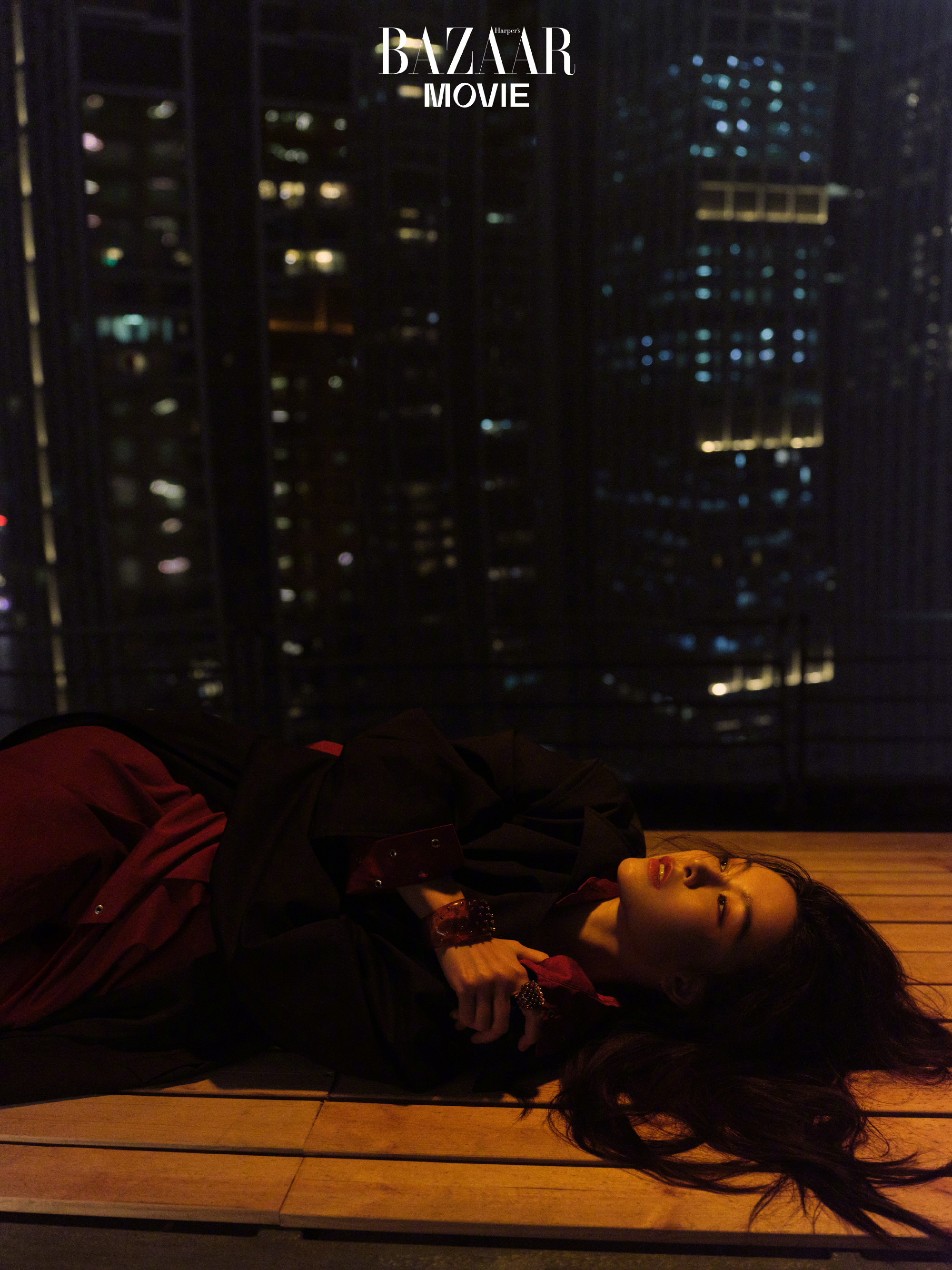 文咏珊重庆步履不停芭莎大片摄影：韩心璐 