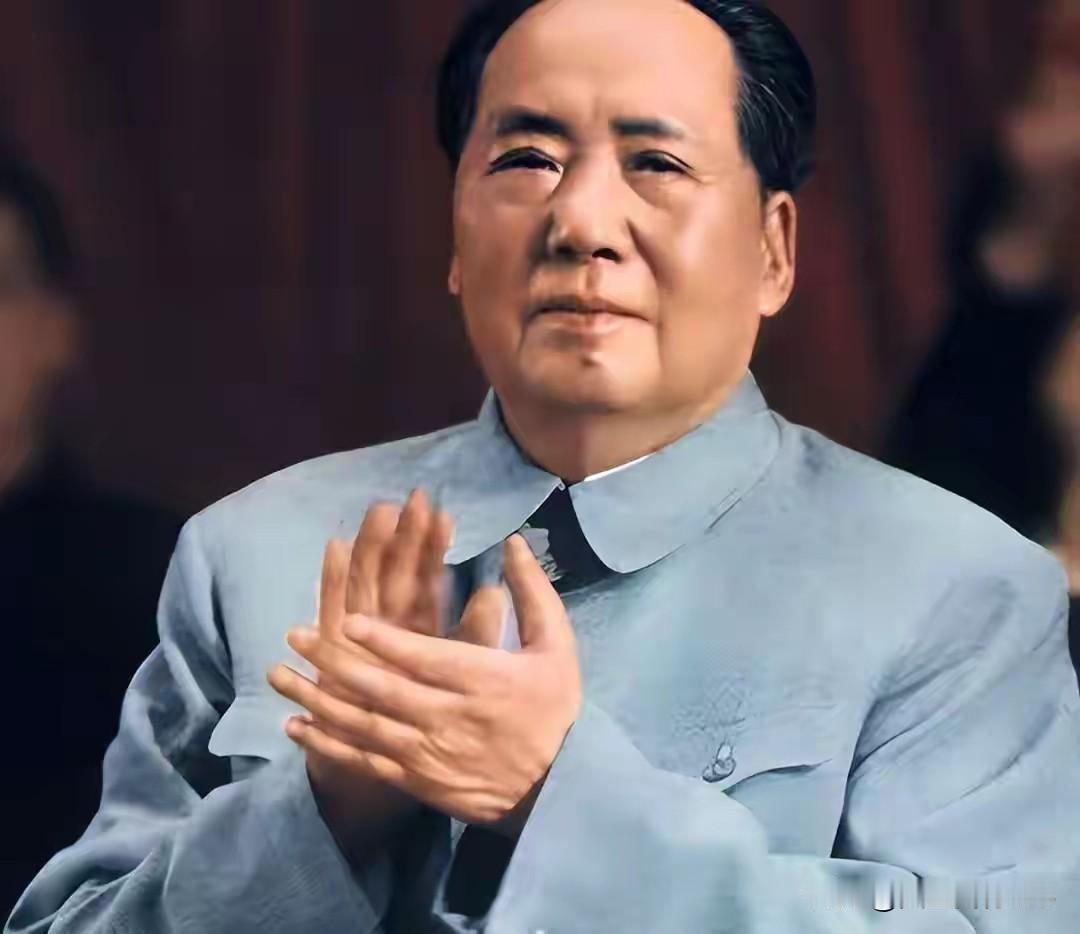 《毛泽东选集》中曾一针见血地指出这样的深刻论断：那些盘踞在社会顶层的大地主、大资