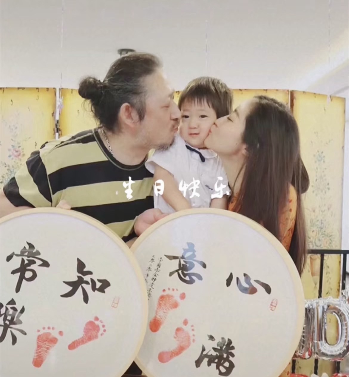 万千惠摇了三宝改编第一次爱的人万千惠中戏出来的就是敢真唱全新改编赋予歌曲新感觉，