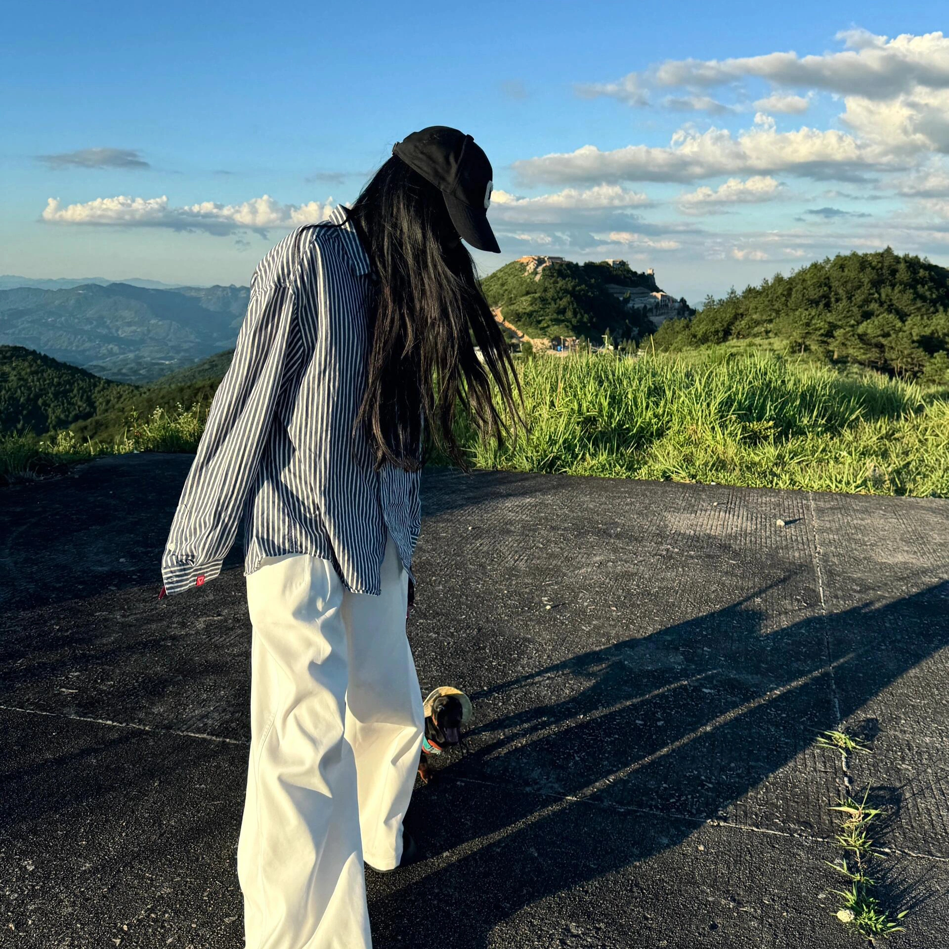 想要她的漂亮 又要她的善解人意 又要她不索取 想过自己配吗 ​​​